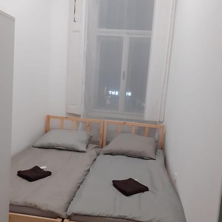 Fantomas*** City Center Apartments No2 3Bedroom + Living Room Szombathely Extérieur photo